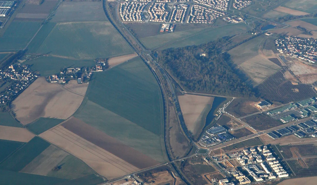 Enlèvement d'épave gratuit à Bussy-Saint-Georges (77600) en Seine-et-Marne