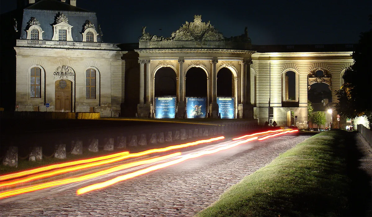 Service d'enlèvement de véhicule hors d'usage à Chantilly