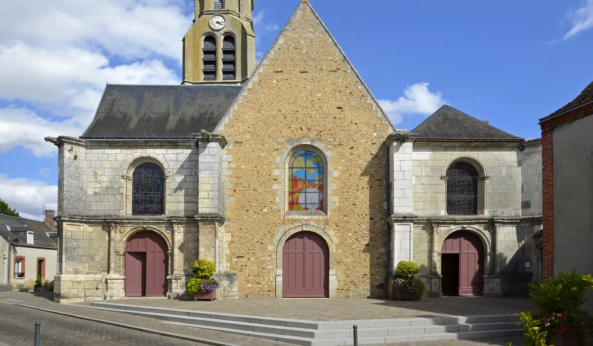Enlèvement d'épave gratuit à Cloyes-les-Trois-Rivières (28220) en Eure-et-Loir