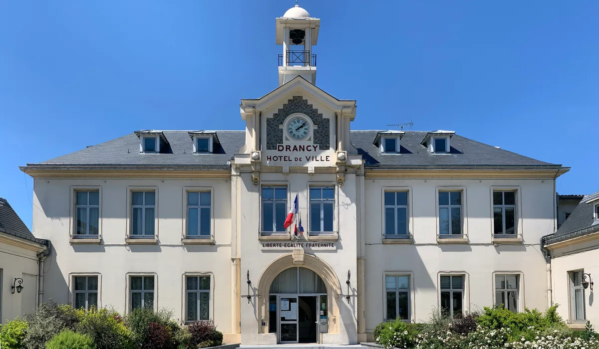 Service d'enlèvement de véhicule hors d'usage à Drancy