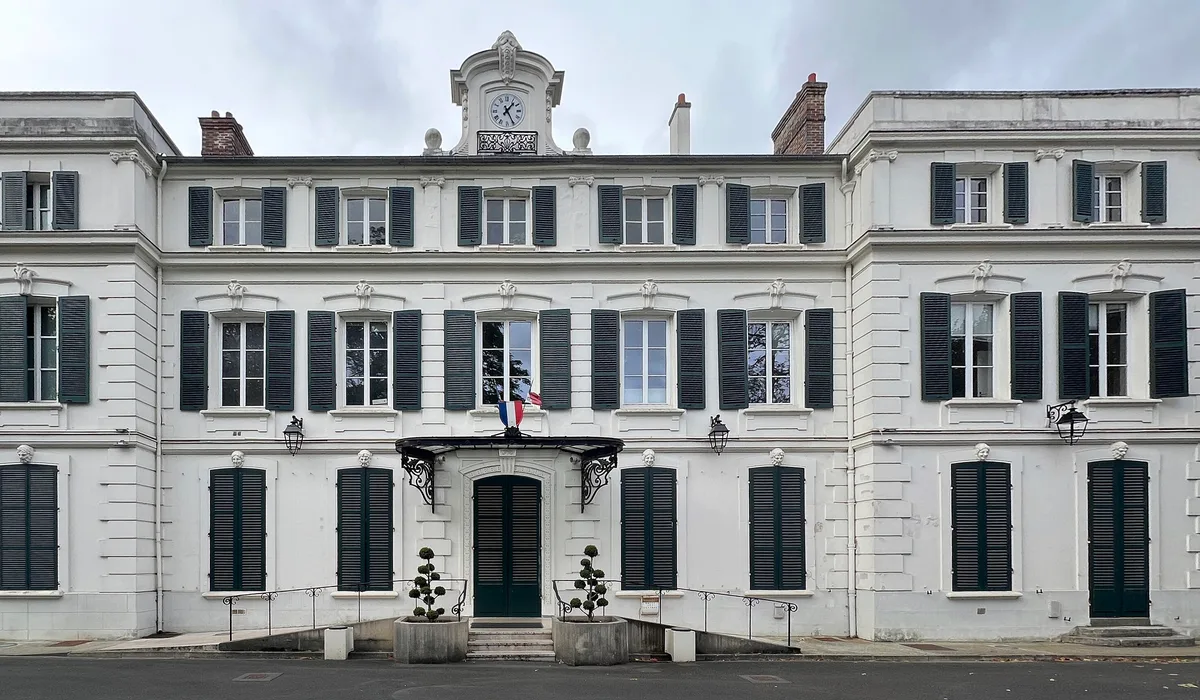 Service d'enlèvement de véhicule hors d'usage à Draveil