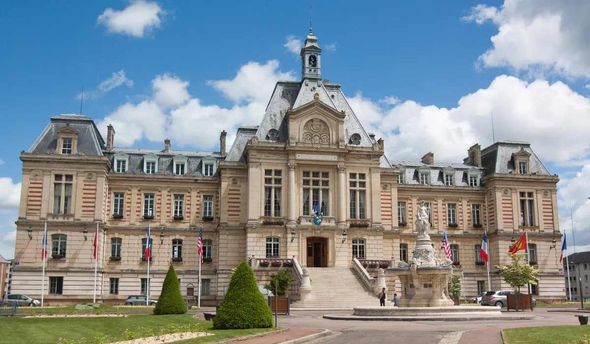 Service d'enlèvement de véhicule hors d'usage à Évreux