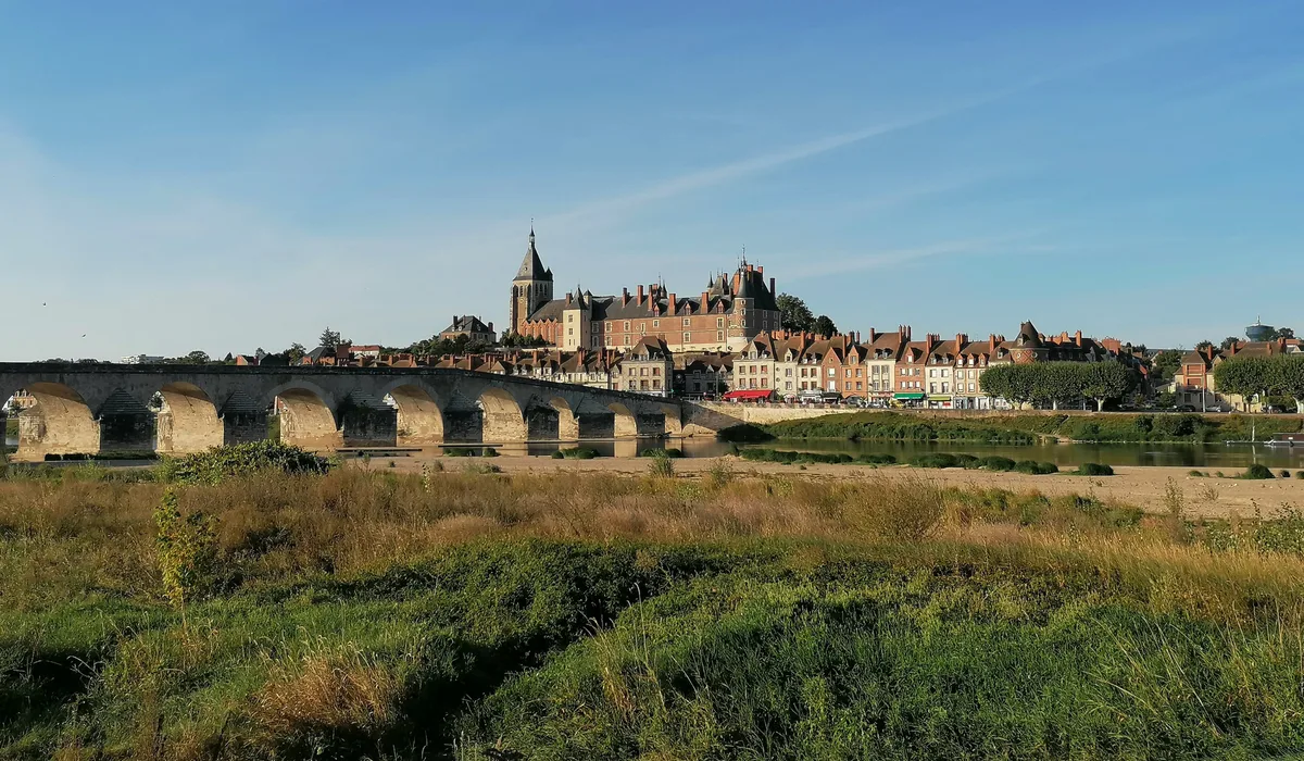 Service d'enlèvement de véhicule hors d'usage à Gien