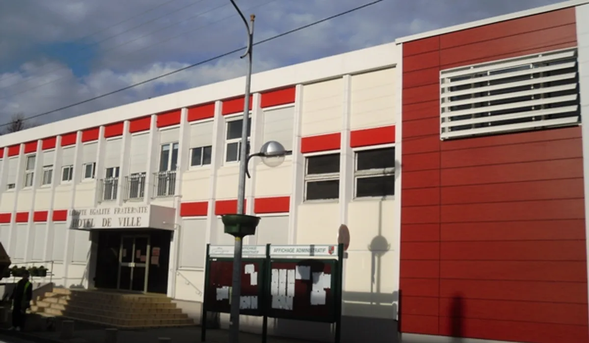 Service d'enlèvement de véhicule hors d'usage à Grigny