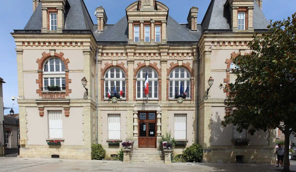 Service d'enlèvement de véhicule hors d'usage à Le Malesherbois
