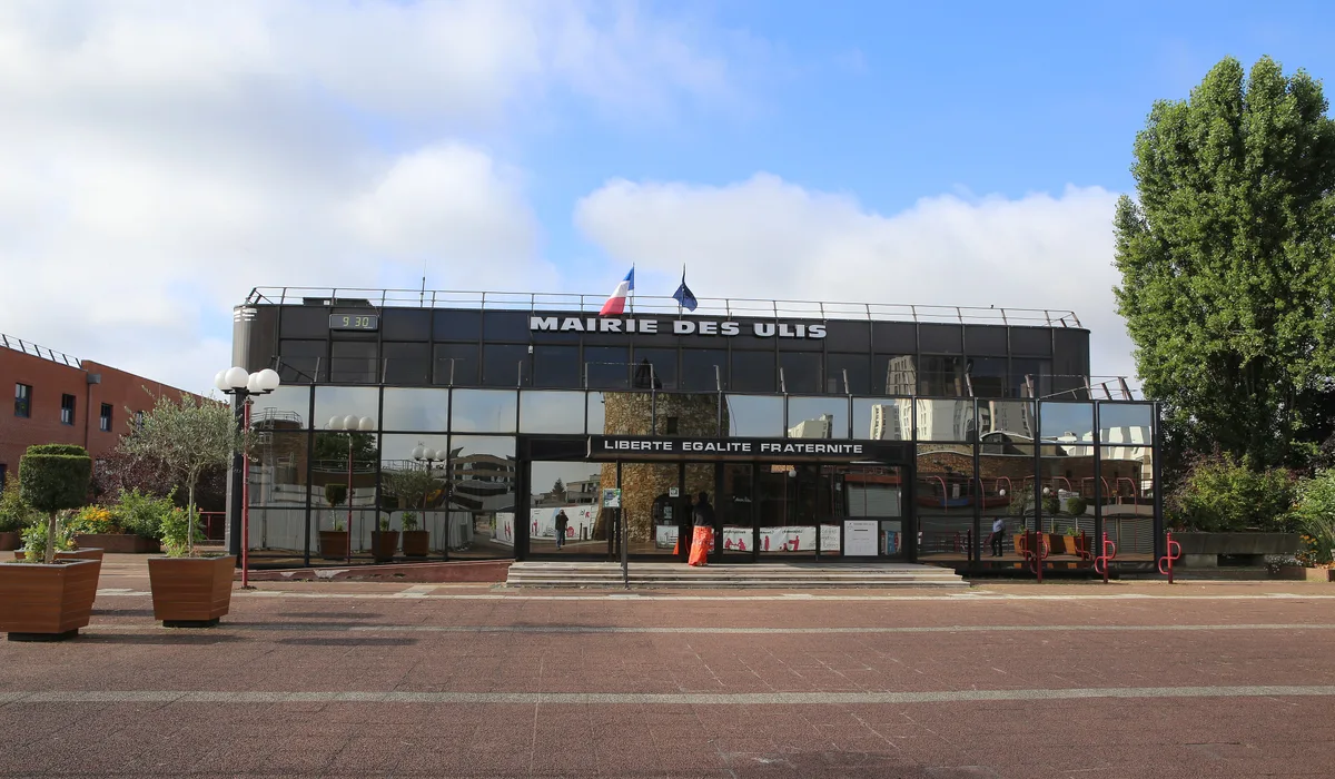 Service d'enlèvement de véhicule hors d'usage à Les Ulis