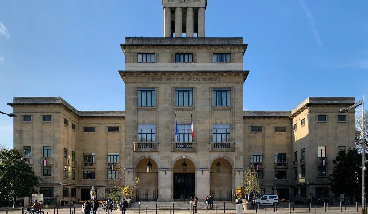 Service d'enlèvement de véhicule hors d'usage à Montreuil