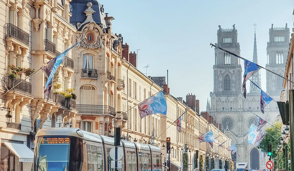 Enlèvement d'épave gratuit à Orléans (45000) dans le Loiret
