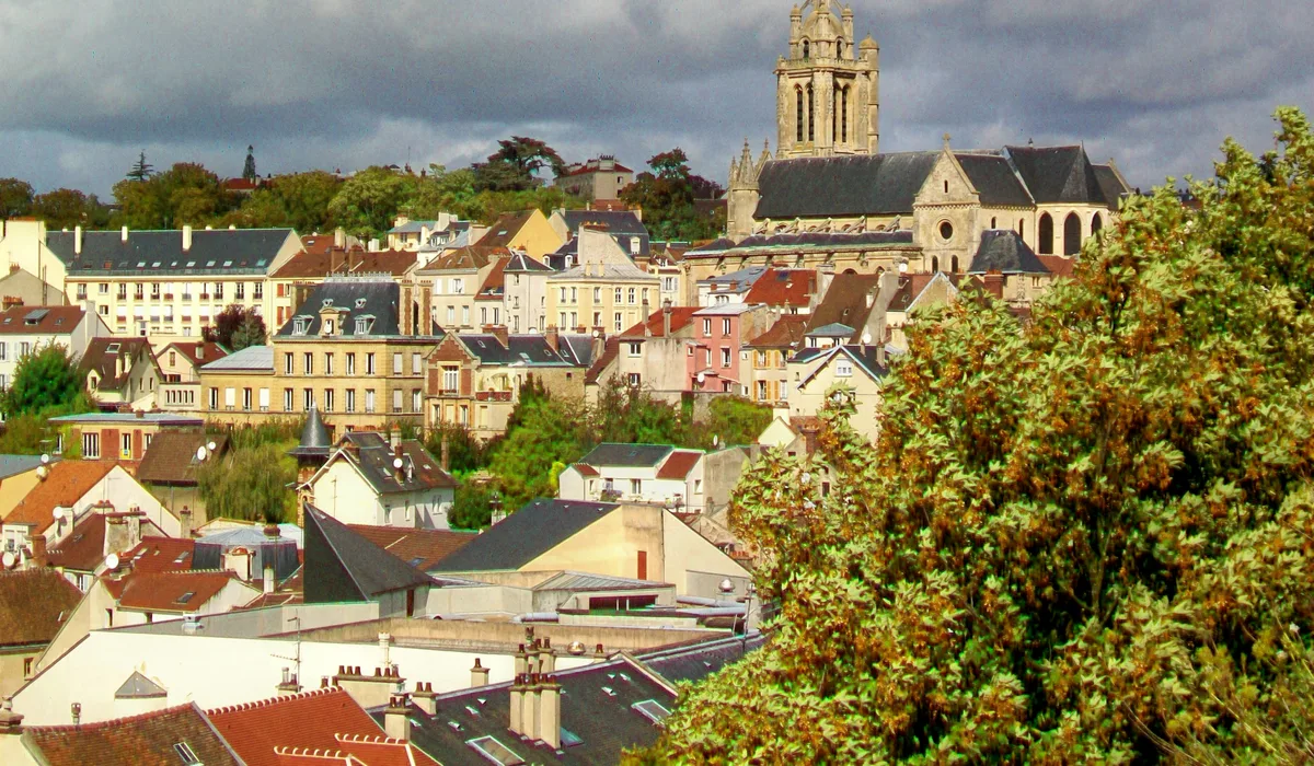 Service d'enlèvement de véhicule hors d'usage à Pontoise