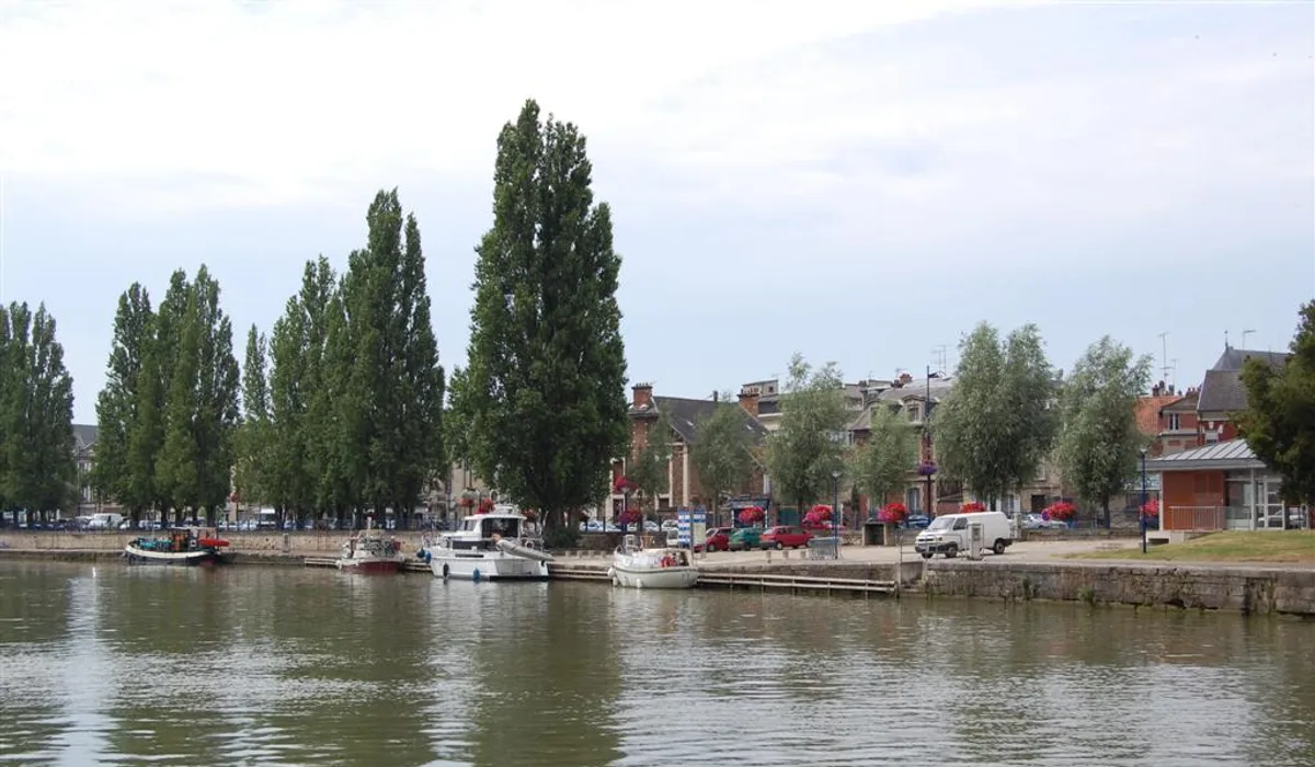 Service d'enlèvement de véhicule hors d'usage à Soissons