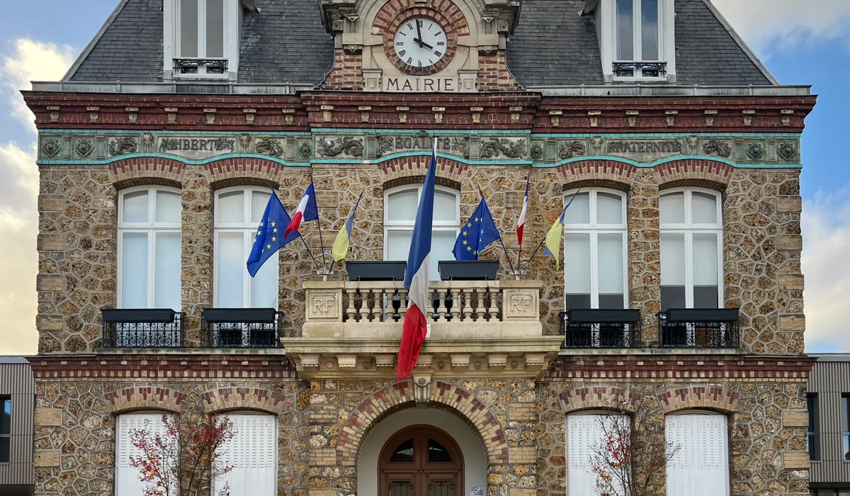 Enlèvement d'épave gratuit à Villiers-le-Bel (95400) dans le Val-d'Oise
